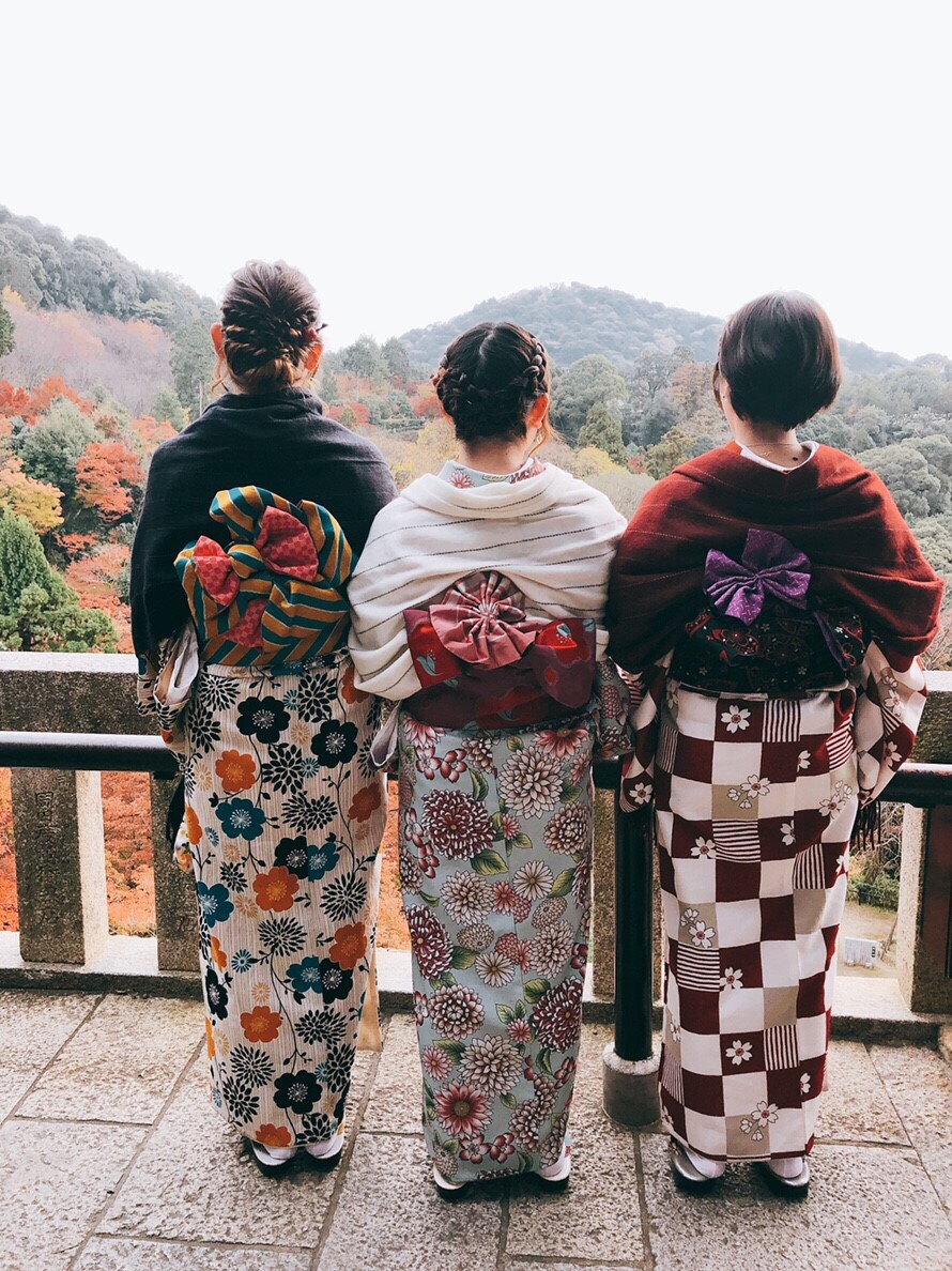 寒い時期ですので羽織やショールのご用意もございますヽ(*´∀｀)ノ