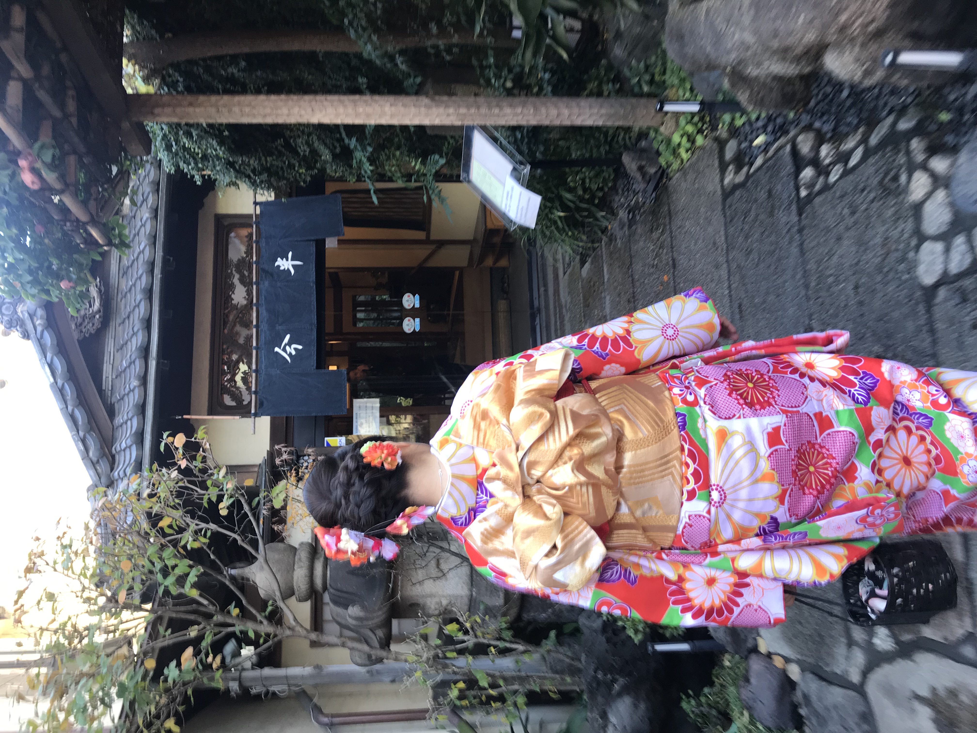 記念日にお着物で今半へお出かけされました 