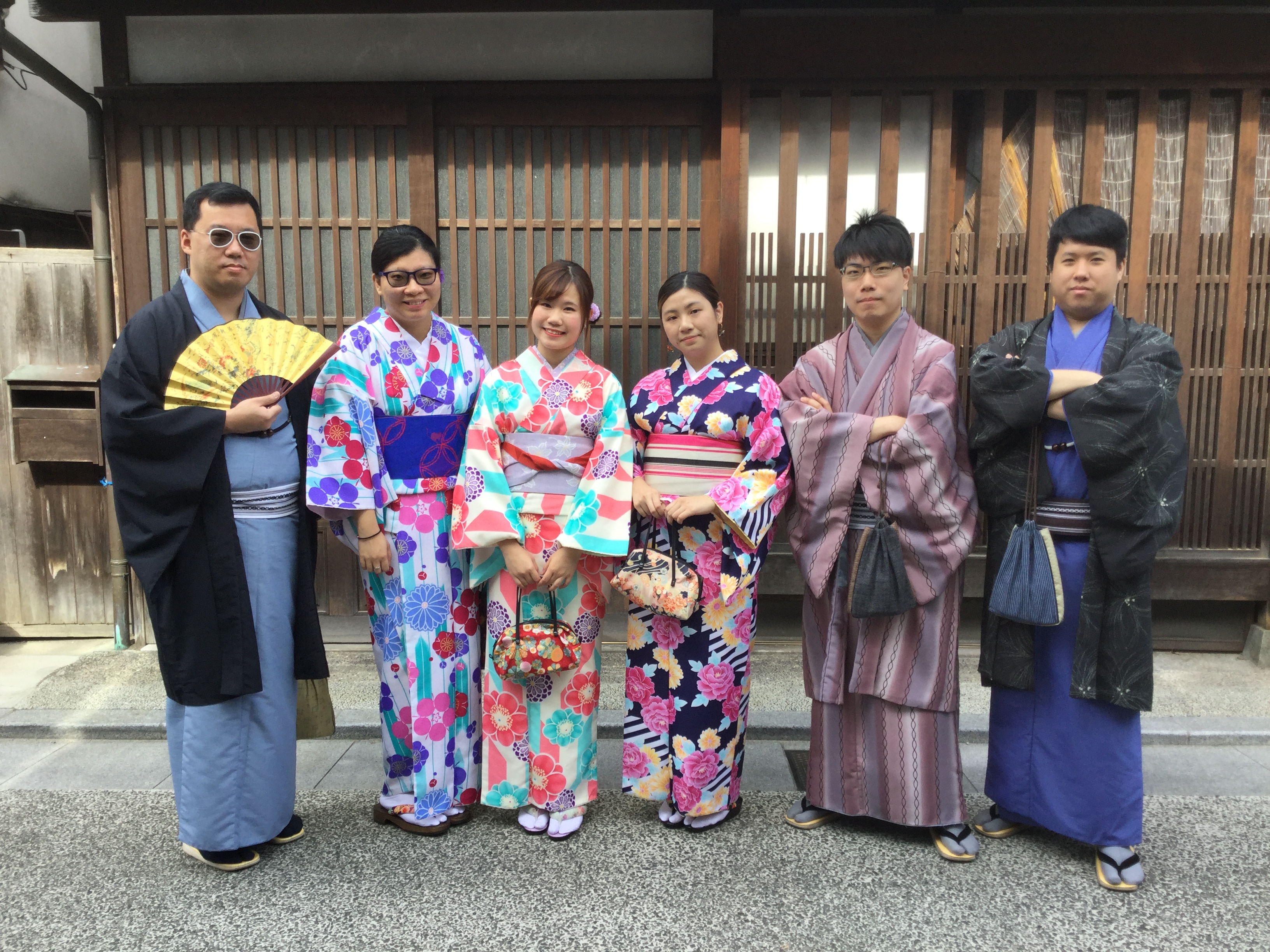元気に営業中です!