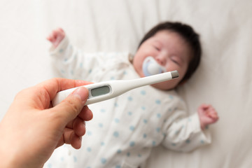 赤ちゃんの体調をみて日程を決めましょう