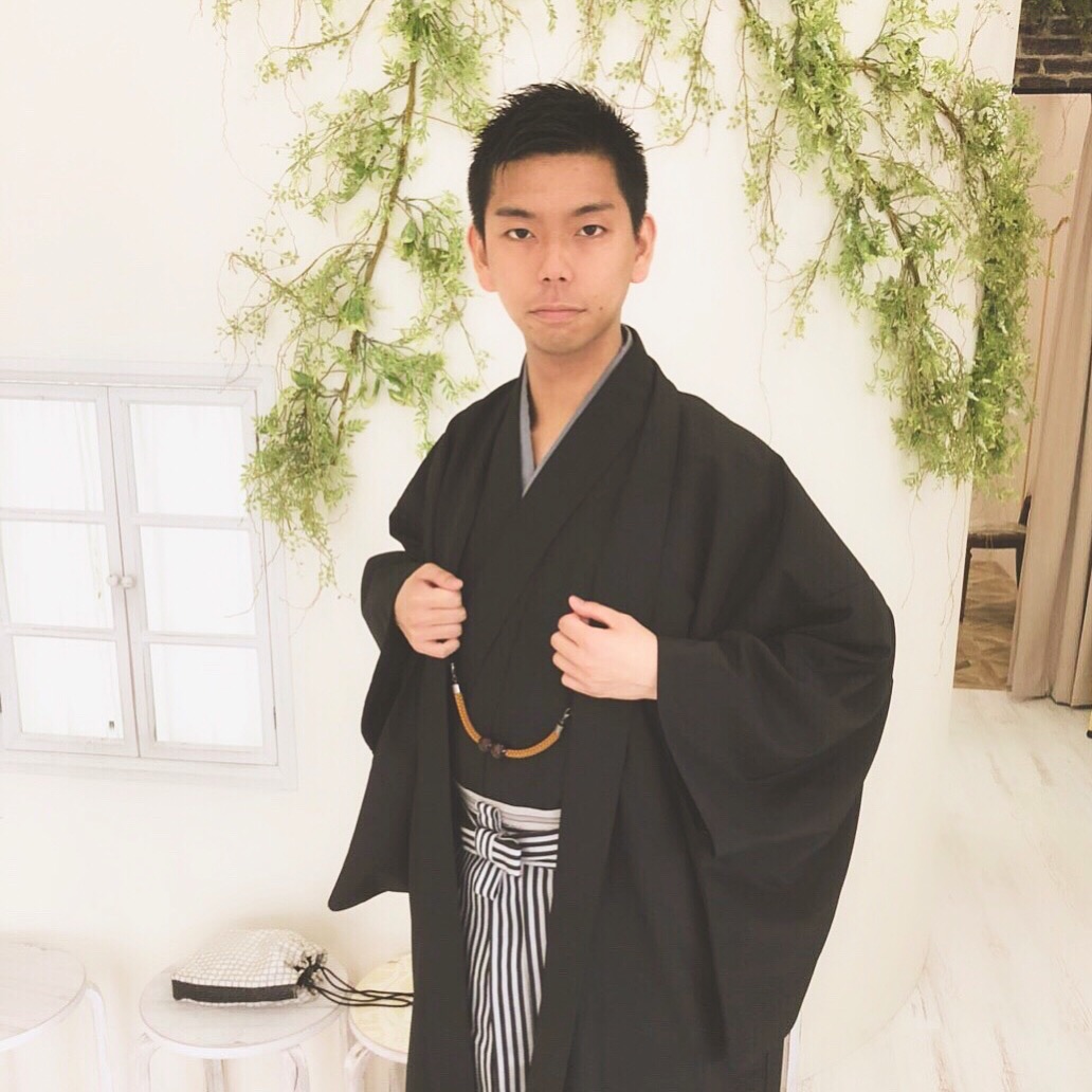 カッコイイ袴姿ヾ(＠⌒ー⌒＠)ノ