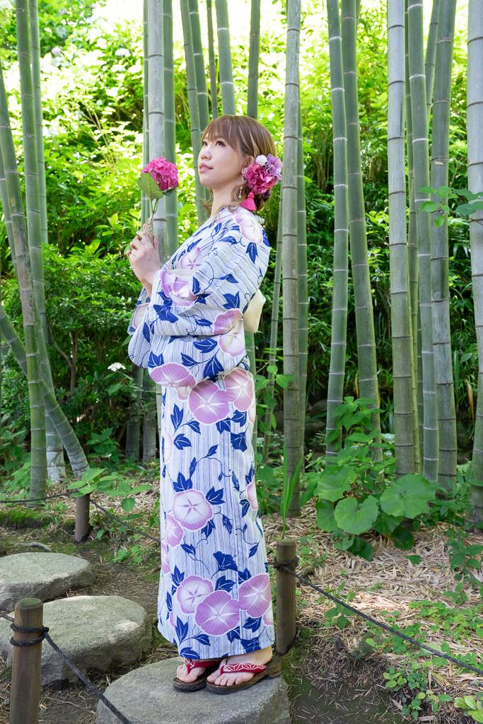 涼しげな
