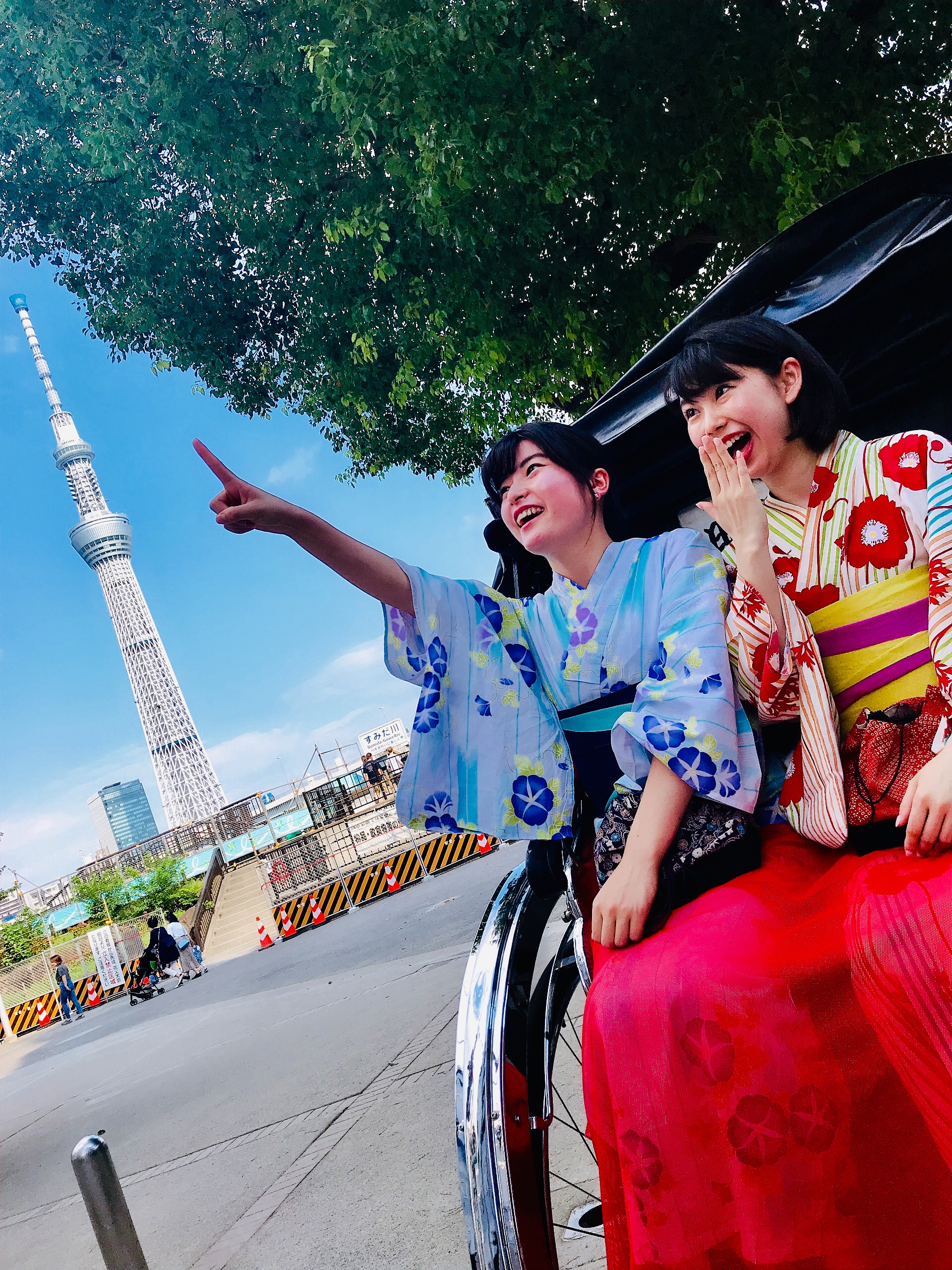 スカイツリーと一緒に写真を撮りましょう！