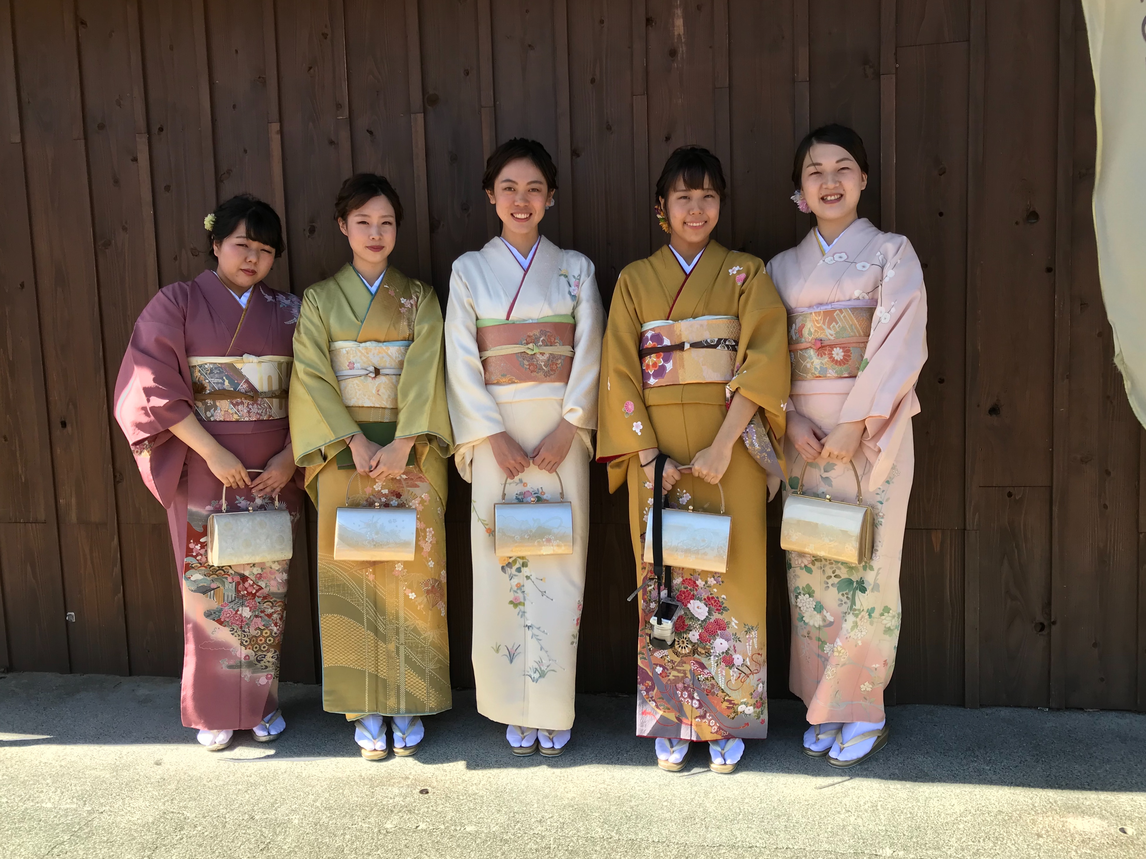 ご友人の結婚式にご参列♡