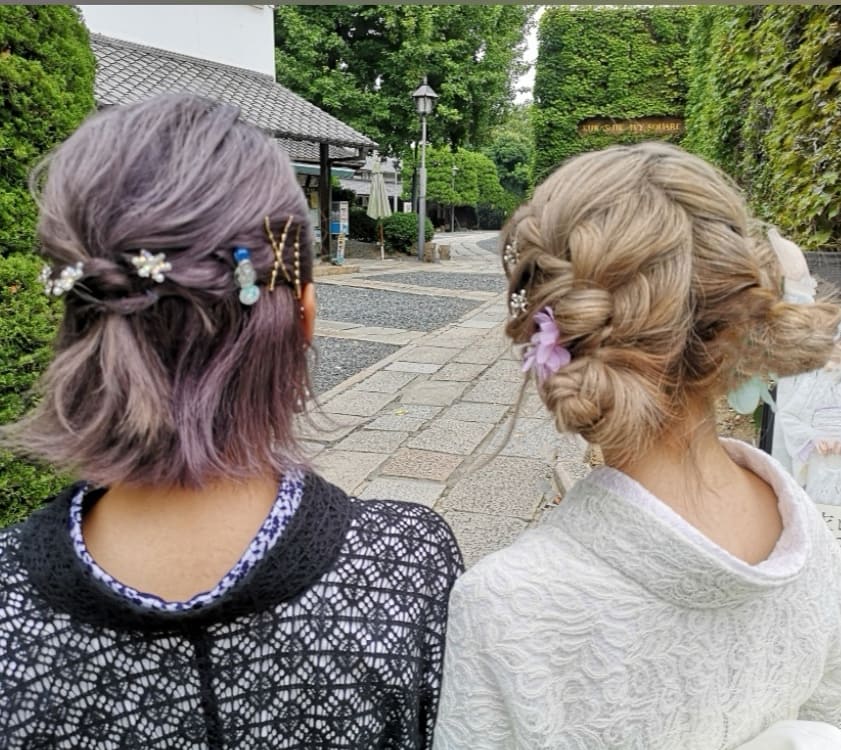 ヘアスタイルまでこだわって♪