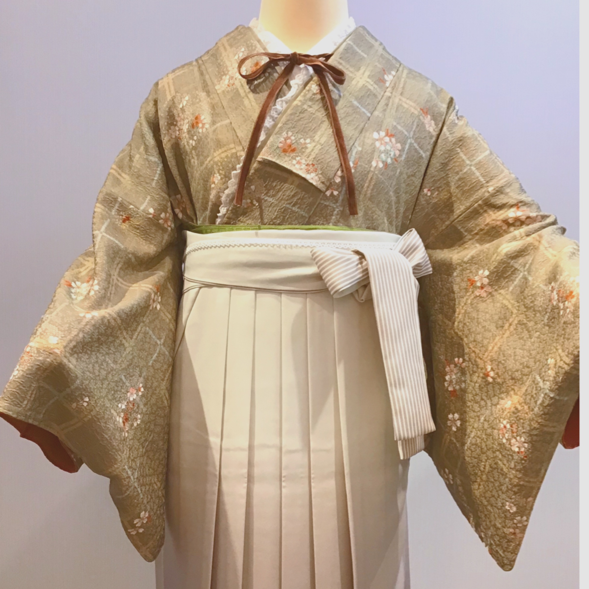 VASARA大阪梅田店です(୨୧ ❛ᴗ❛)✧袴予約受付中！