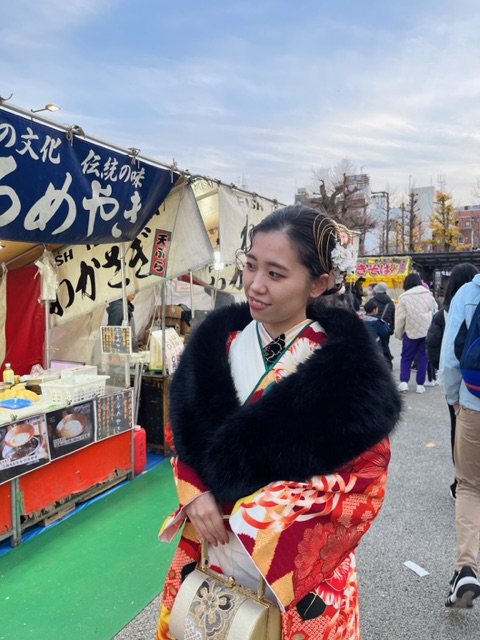 初詣は浅草寺で♪屋台もあります！