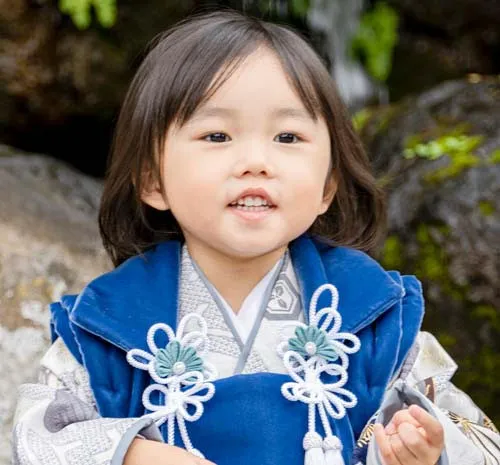 Shichigosan 3 years old (Hifu)