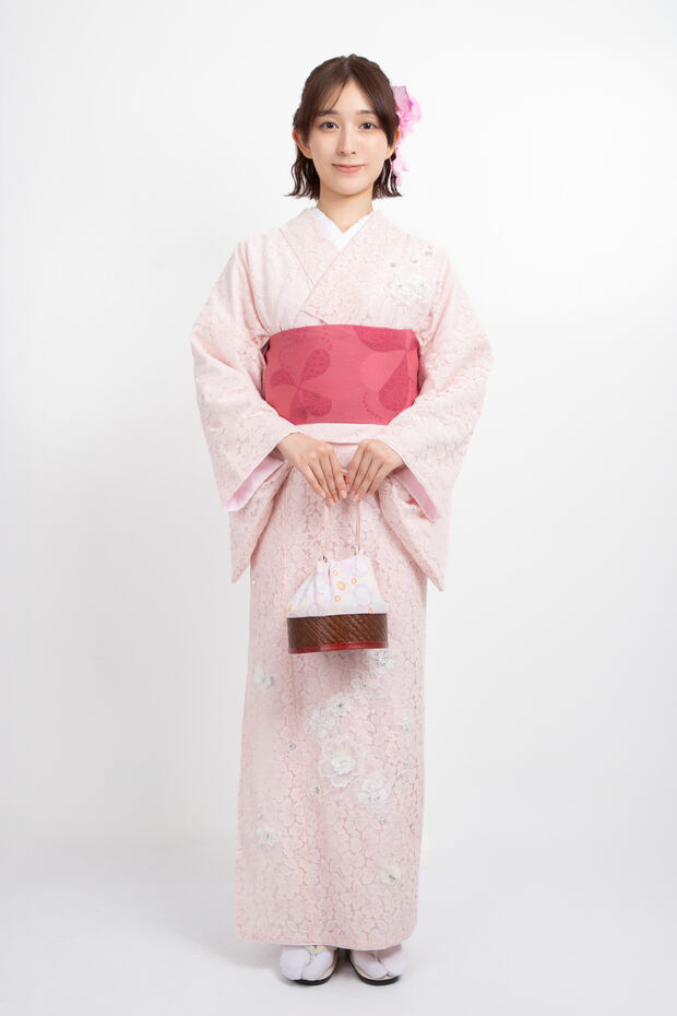Kimono rental: Choose from a wide selection of casual kimonos (VASARA)