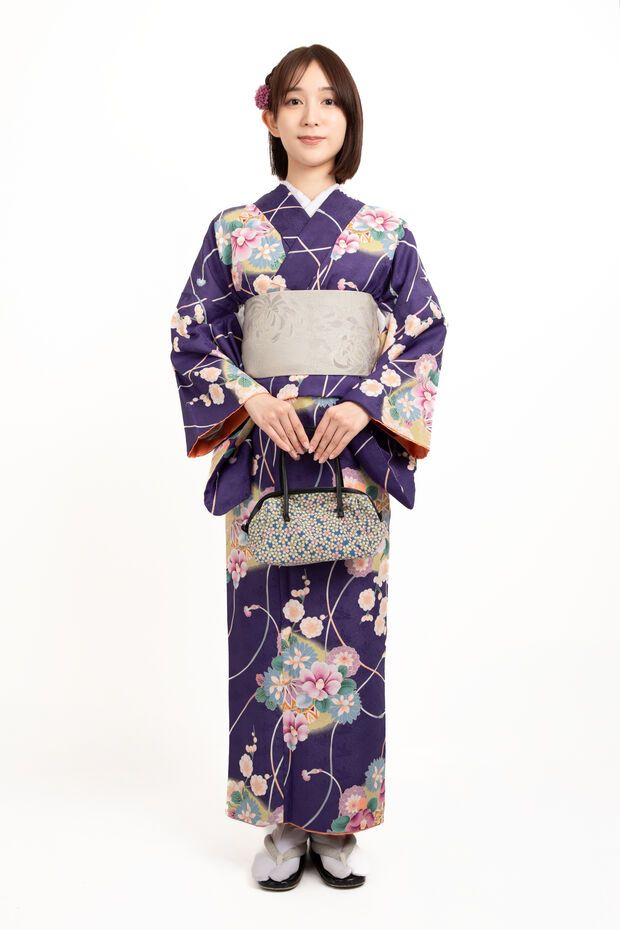 Kimono rental: Komon One-Star (VASARA)